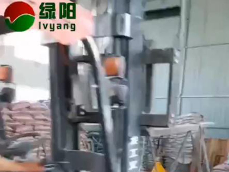 彩色透水混凝土路面该如何施工呢？
